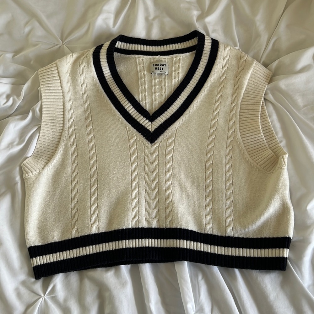 sweater vest